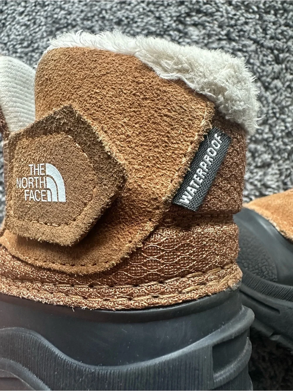 The North Face Alpenglow Winter Boots Waterproof Size 6